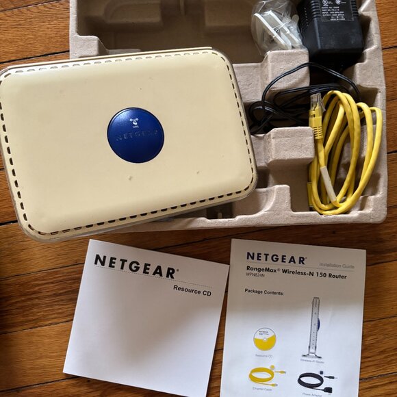 Netgear WPN824N N150 Wireless Router - Picture 3 of 7